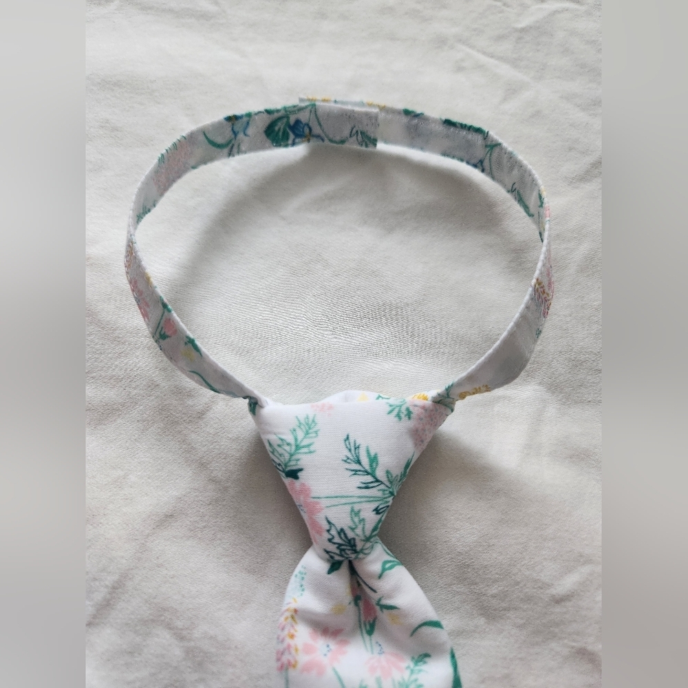 Janie and Jack Floral Tie - Picture 2 of 5